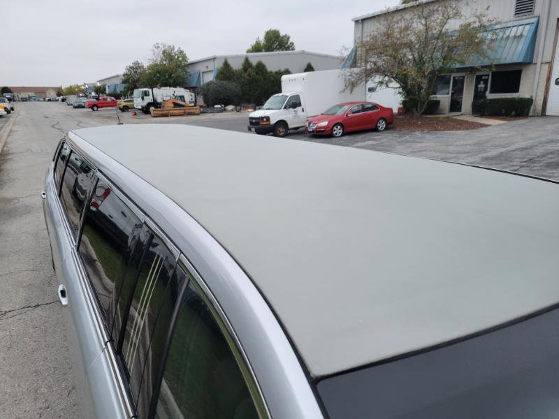 Used 2013 Lincoln MKT Limo AWD image 19