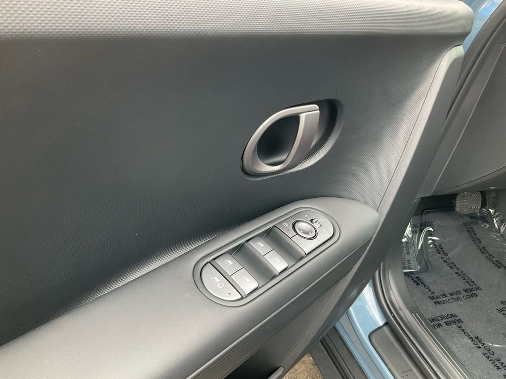 Used 2025 Hyundai Ioniq 5 SEL image 24