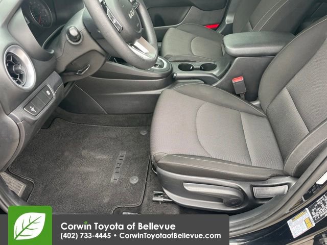 Used 2023 Kia Forte LXS image 9
