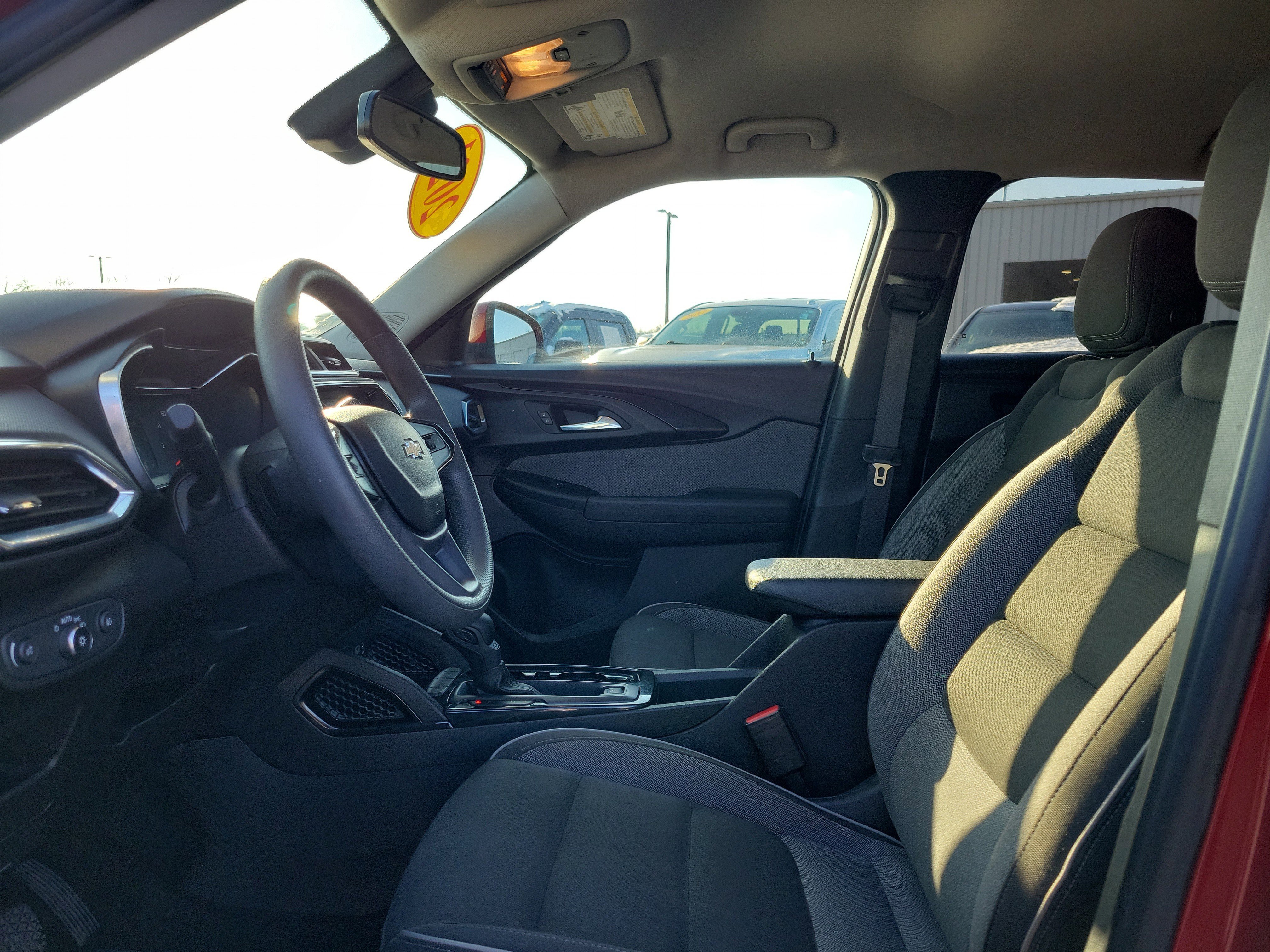 Used 2021 Chevrolet TrailBlazer LT w/ Convenience Package image 15