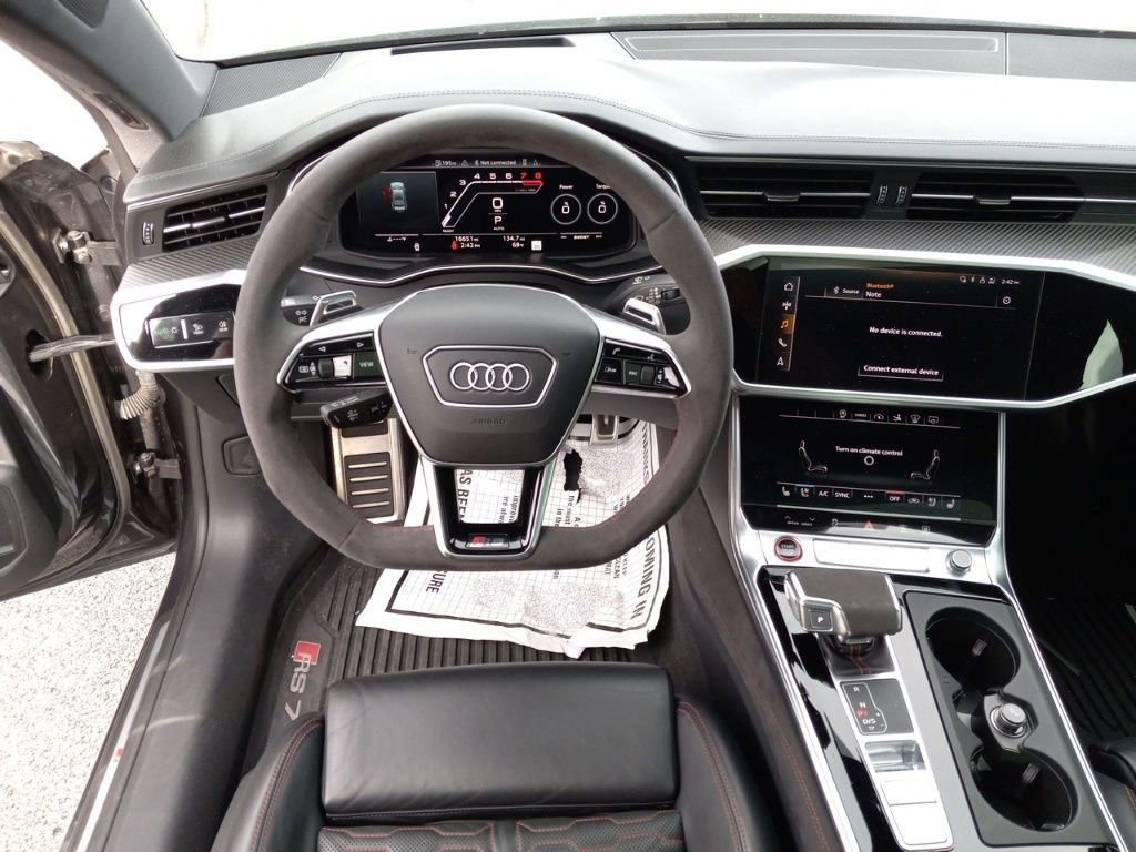 Used 2022 Audi RS 7 4.0T w/ Black Optic Package image 23