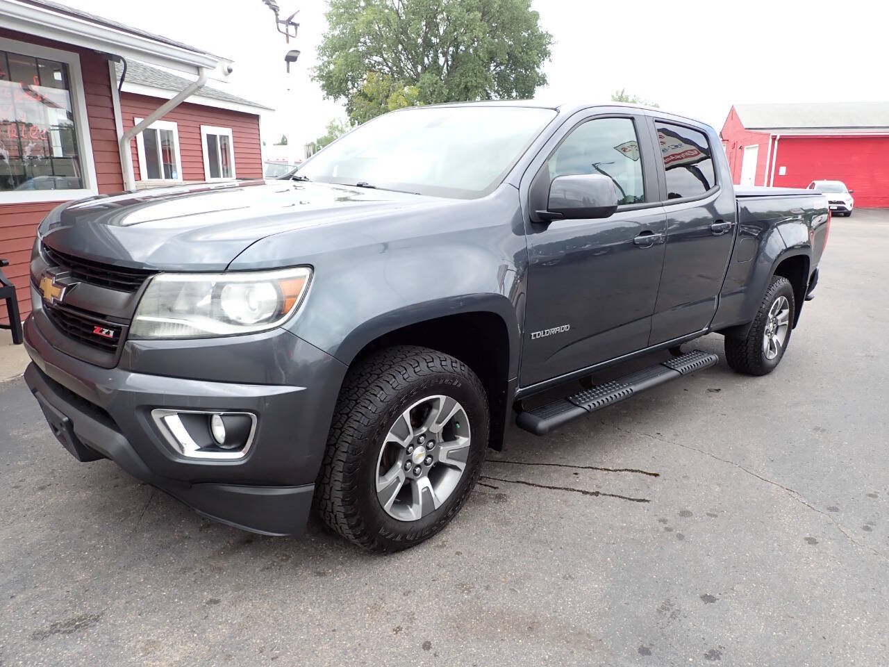 Used 2015 Chevrolet Colorado Z71 AWD/4WD image 3