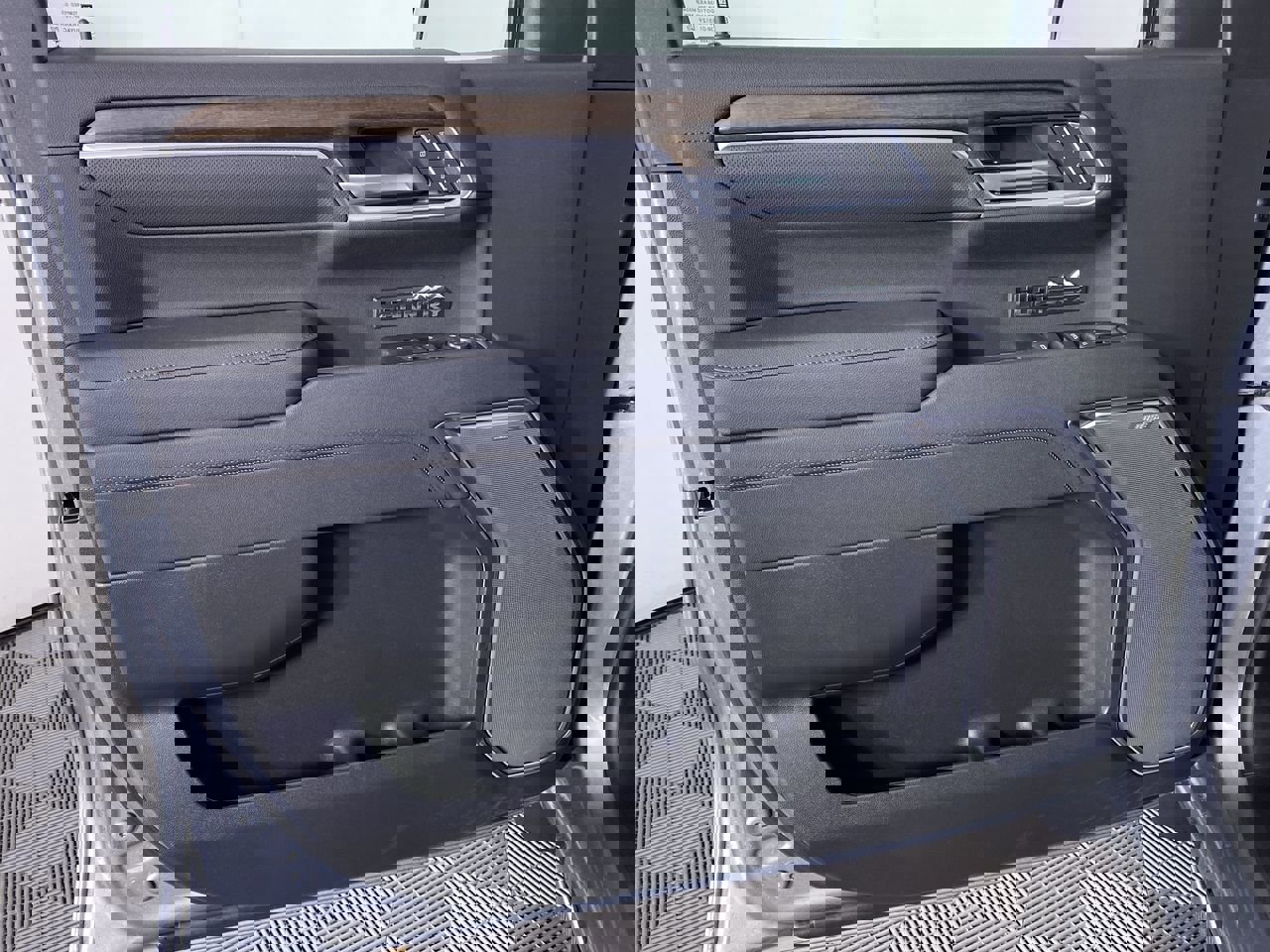 New 2026 Chevrolet Silverado 1500 High Country image 13