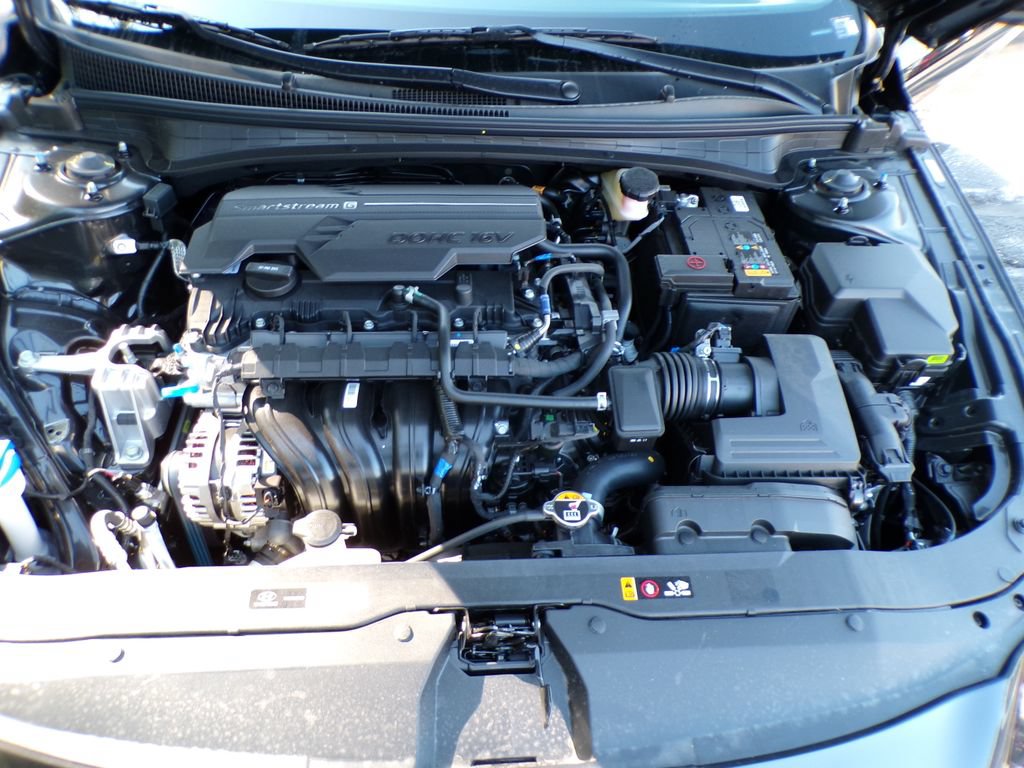 New 2026 Hyundai Elantra Sport FWD image 30