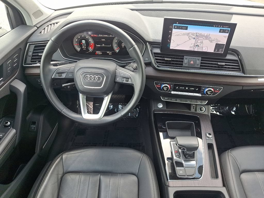 Used 2021 Audi Q5 2.0T Premium Plus w/ Premium Plus Package AWD/4WD image 12