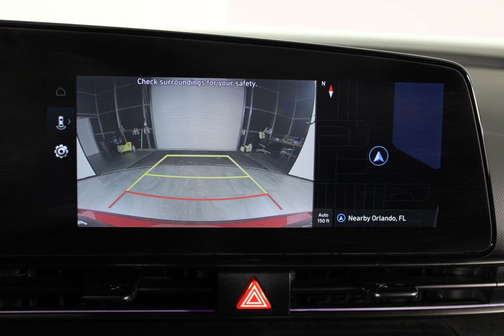 Certified 2025 Hyundai Elantra SEL image 29