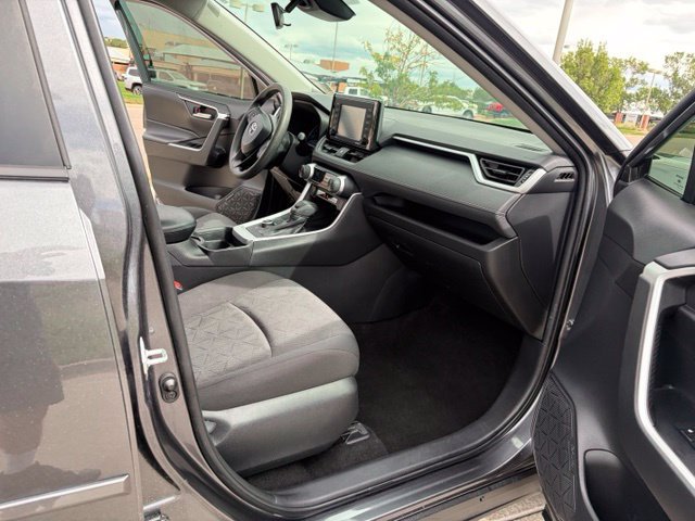 Used 2021 Toyota RAV4 XLE w/ Convenience Package AWD/4WD image 23