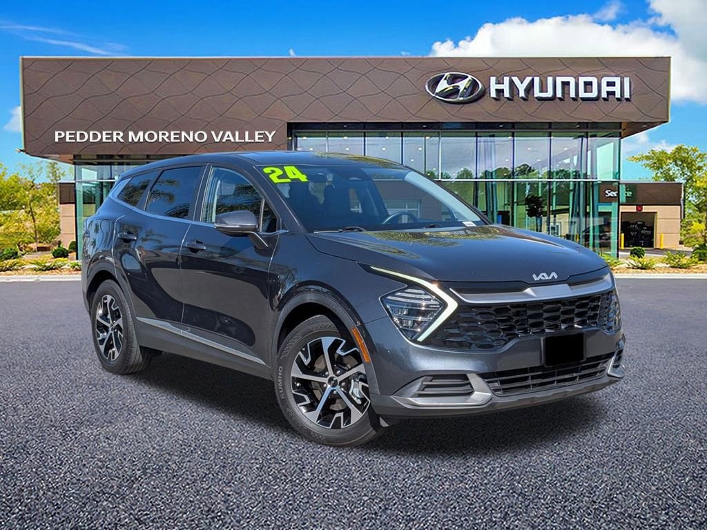 Used 2024 Kia Sportage EX image 2
