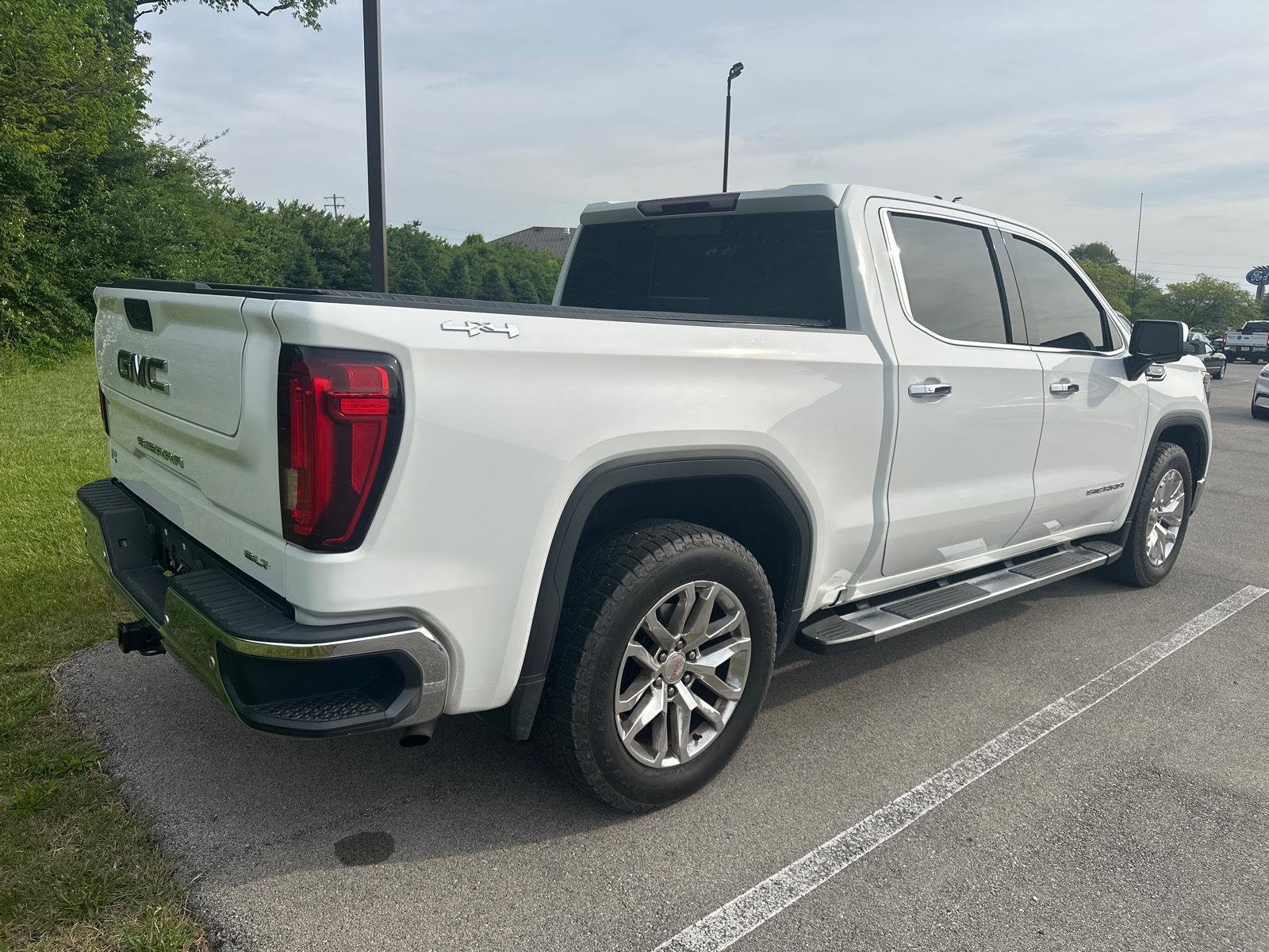 Used 2020 GMC Sierra 1500 SLT w/ SLT Premium Package AWD/4WD image 16