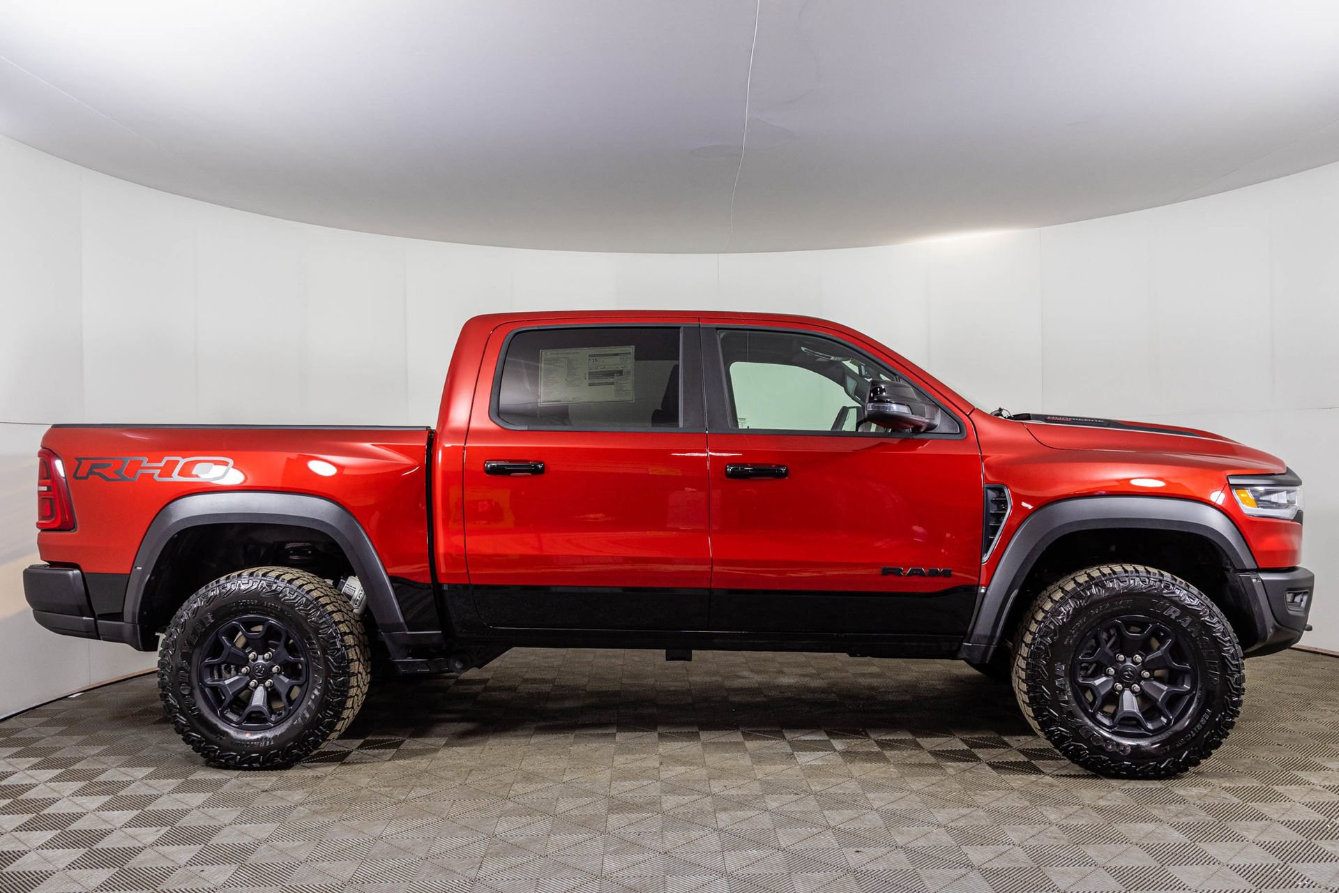 New 2026 RAM 1500 RHO image 17