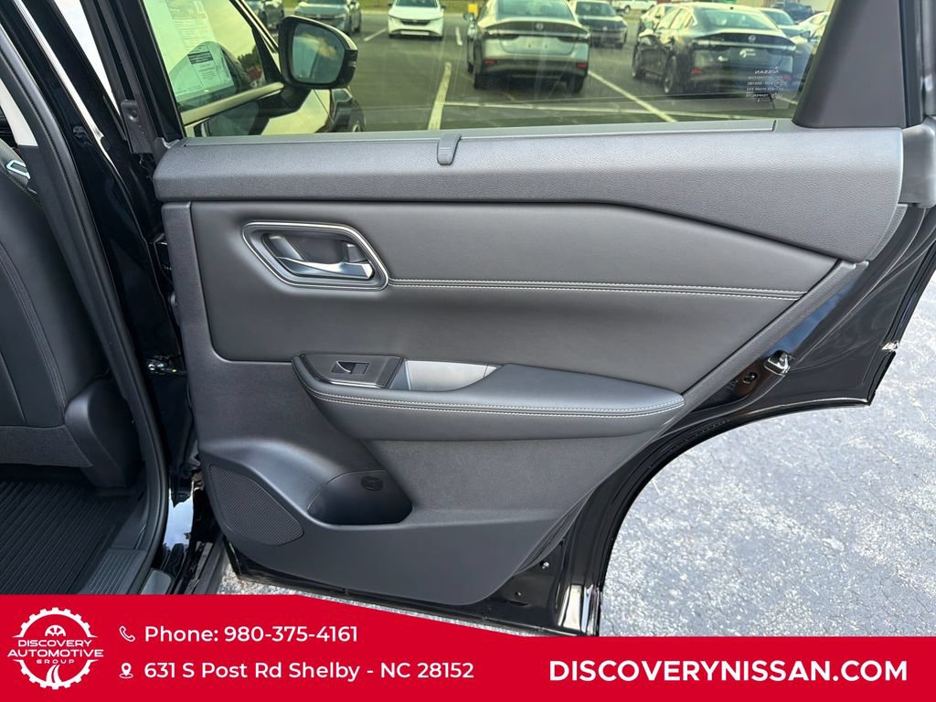 New 2026 Nissan Rogue Platinum AWD/4WD image 38