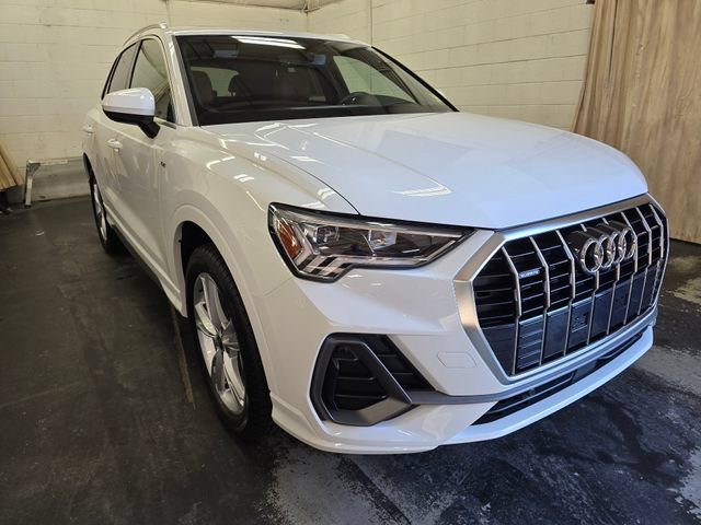 Certified 2024 Audi Q3 2.0T Premium Plus AWD/4WD image 5
