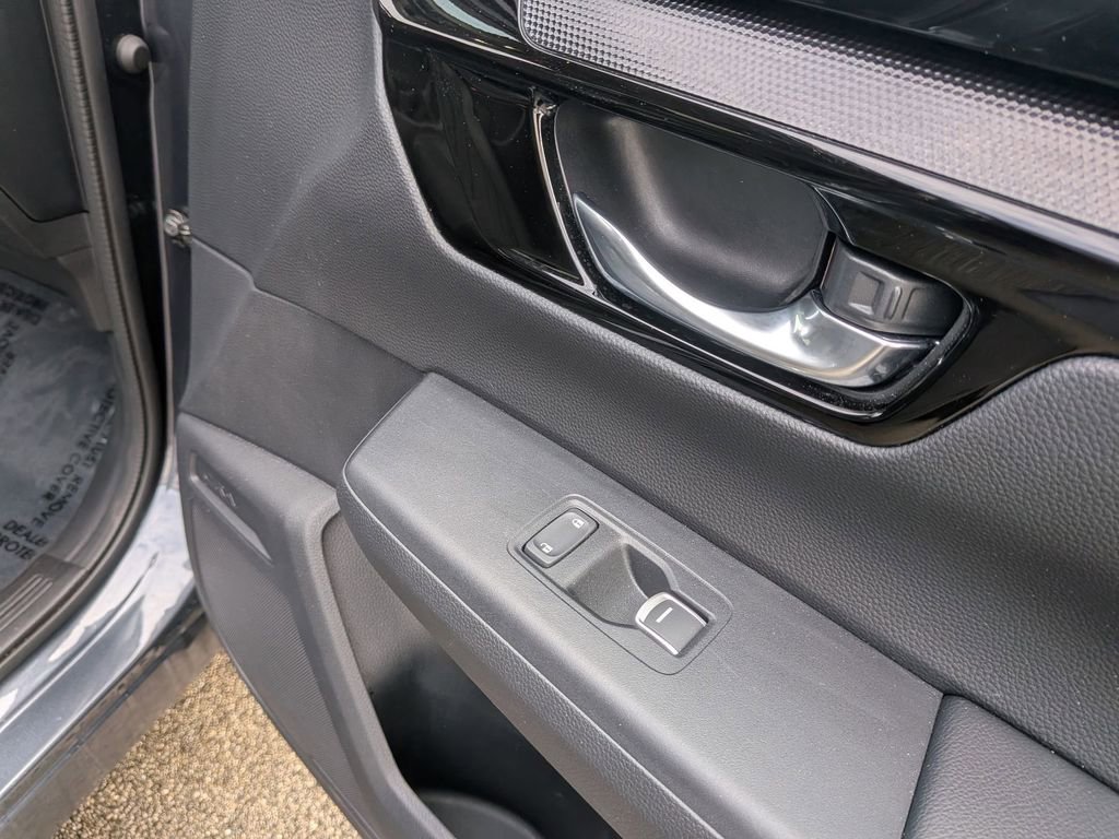 Used 2025 Honda CR-V EX-L image 31