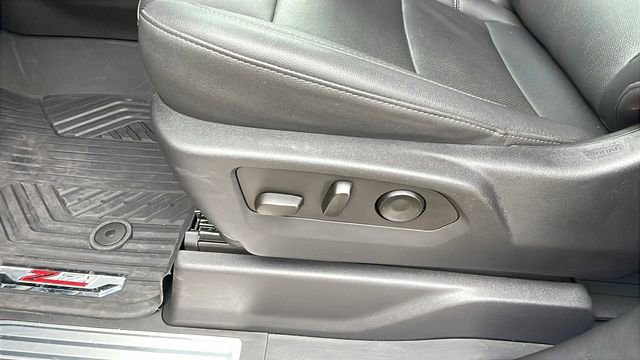 Used 2023 Chevrolet Silverado 1500 LTZ image 29