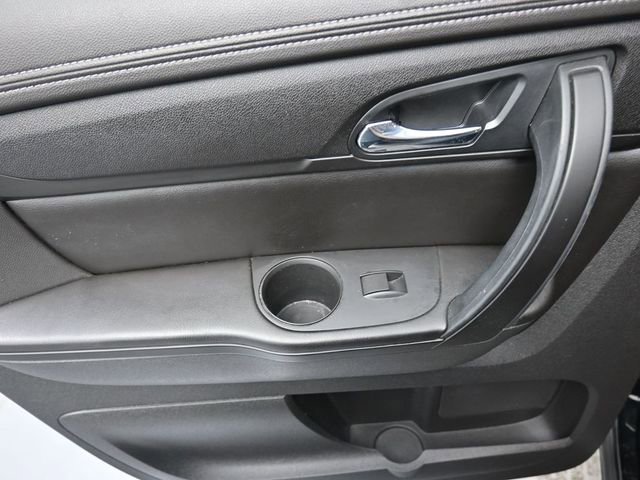 Used 2017 Chevrolet Traverse LT image 12