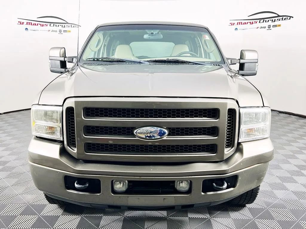 Used 2005 Ford Excursion Limited image 3
