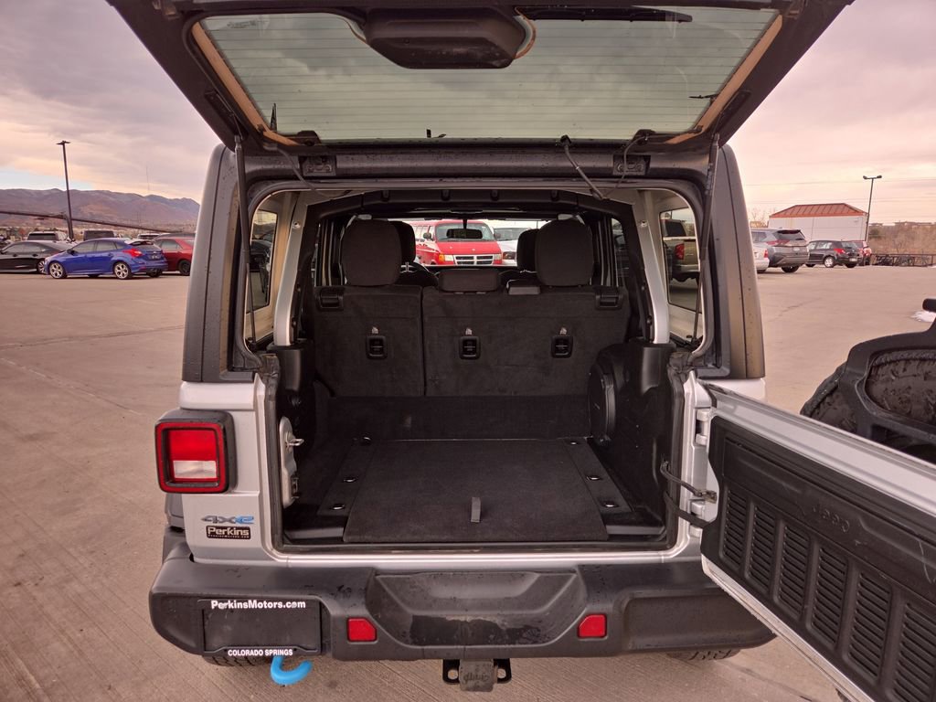 Used 2023 Jeep Wrangler Unlimited image 23