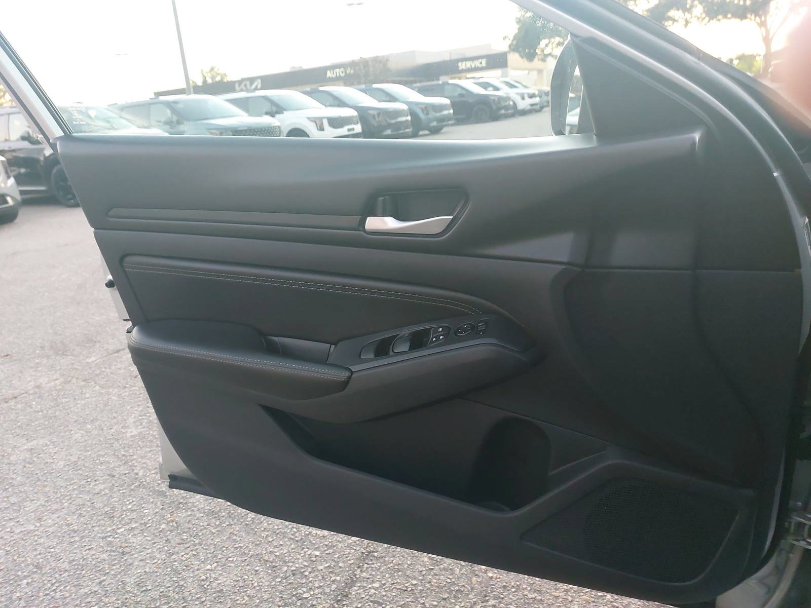 Used 2020 Nissan Altima 2.5 S FWD image 27