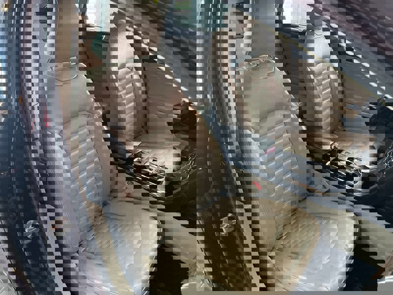 Used 2018 Ford Fusion SE w/ Fusion SE Technology Package image 27