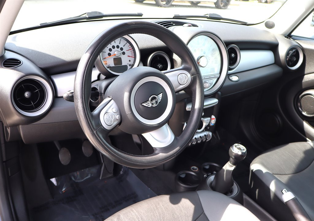 Used 2008 MINI Cooper Clubman Hardtop FWD image 15