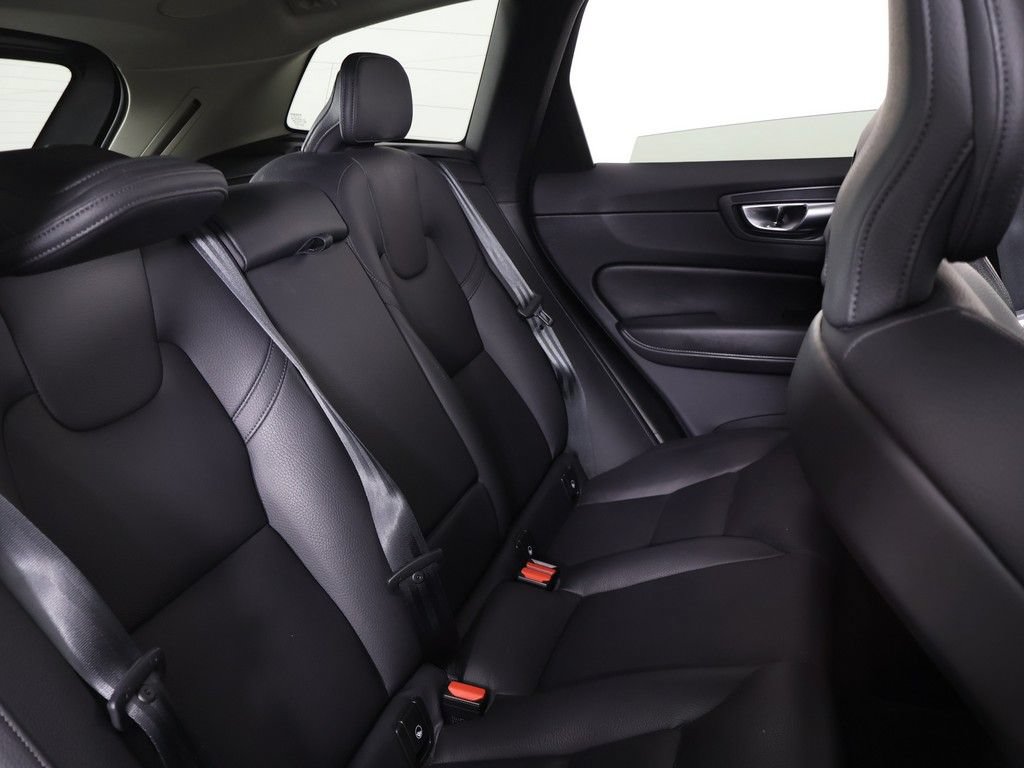 Used 2023 Volvo XC60 B5 Plus w/ Climate Package AWD/4WD image 36