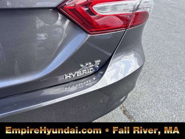 Used 2020 Toyota Camry XLE w/ Sunroof Package image 5