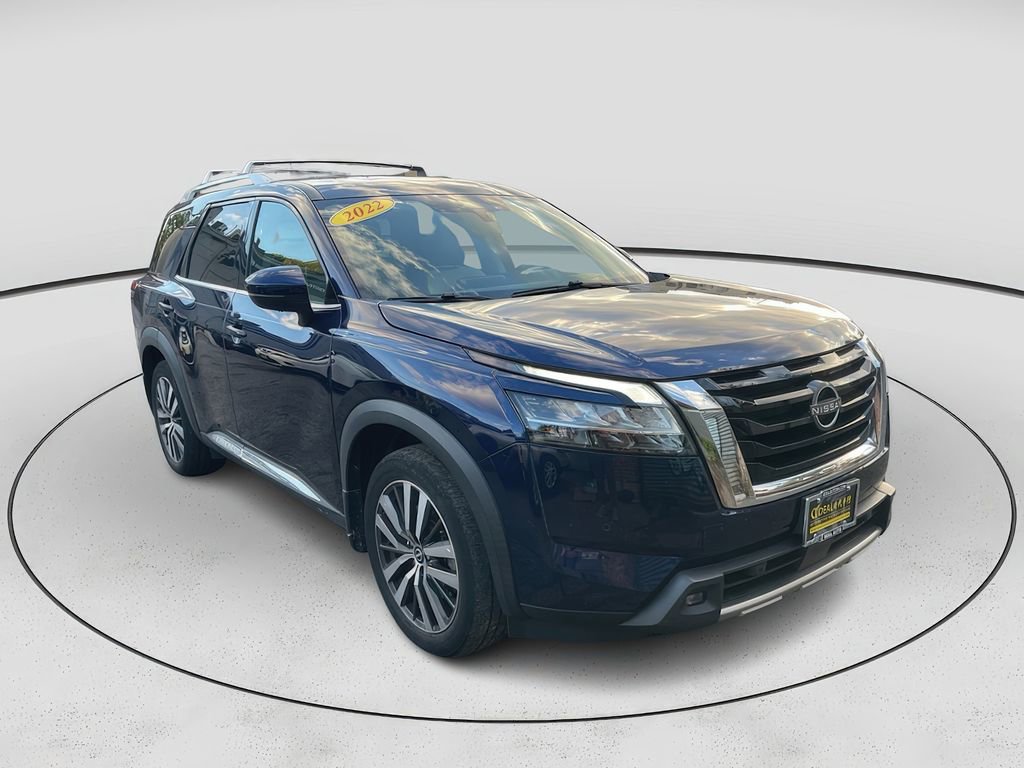Used 2022 Nissan Pathfinder Platinum w/ Cargo Package image 7
