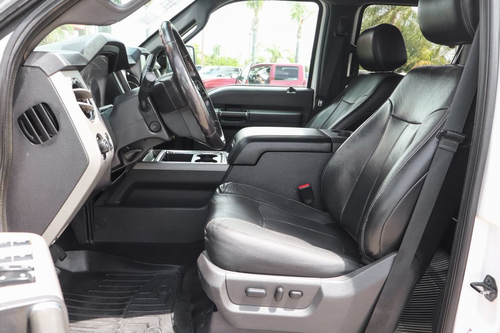 Used 2016 Ford F250 Lariat w/ Lariat Ultimate Package AWD/4WD image 22