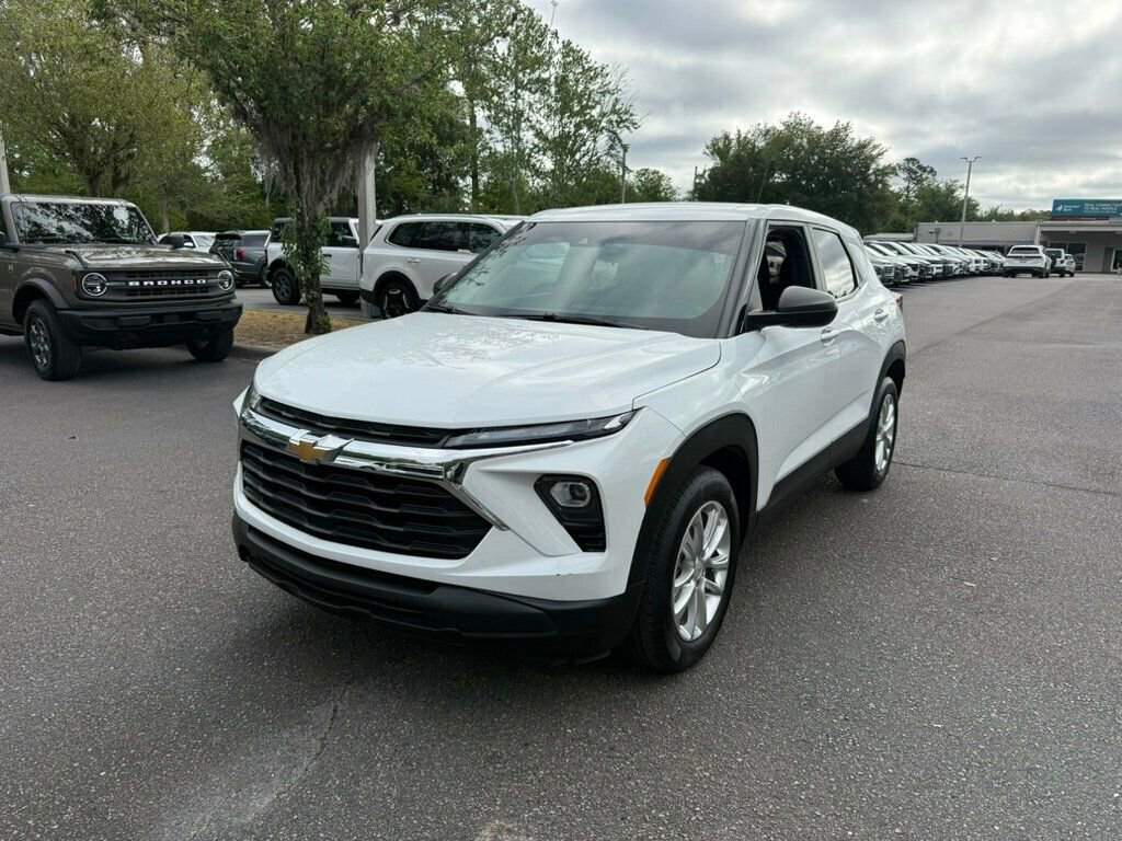 Used 2024 Chevrolet TrailBlazer LS w/ LS Confidence Package