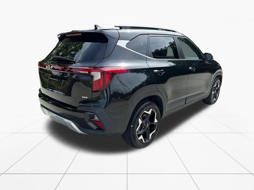 Used 2024 Kia Seltos EX AWD/4WD image 8