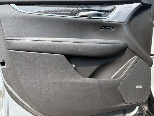 Certified 2023 Cadillac XT6 Sport AWD/4WD image 16