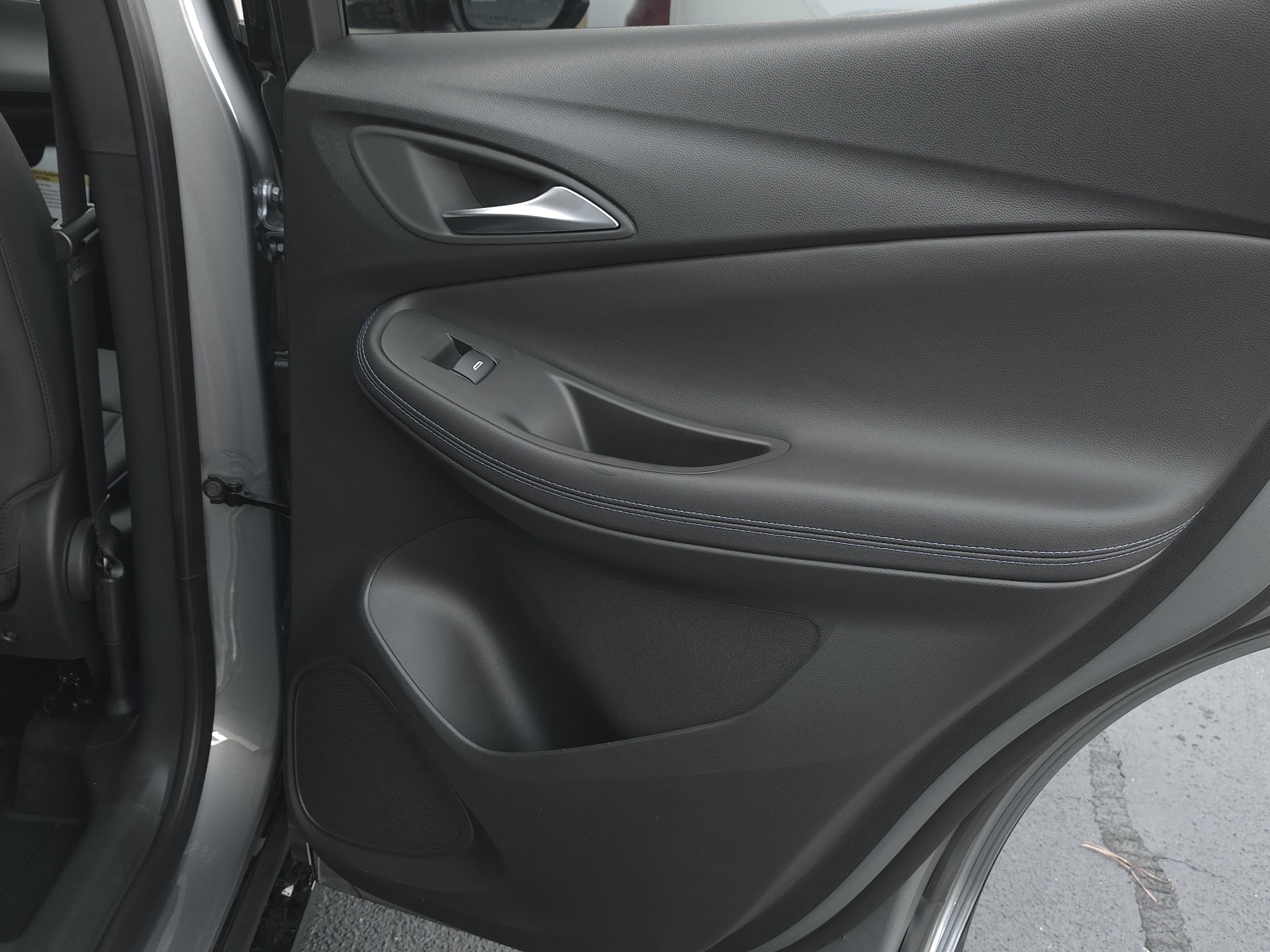 New 2026 Buick Encore GX Sport Touring w/ Comfort Package FWD image 31