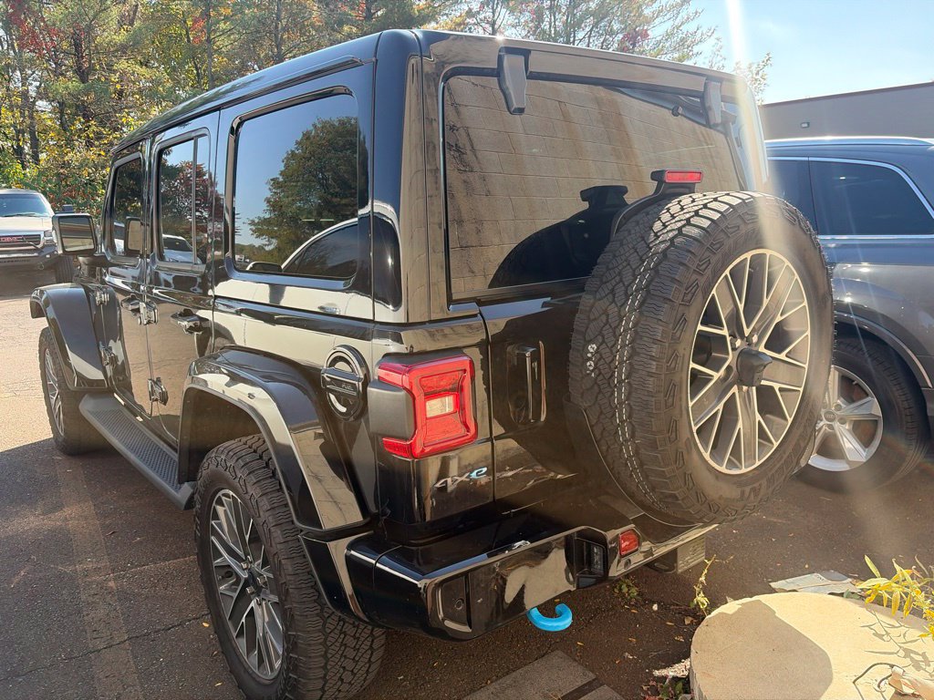 Used 2024 Jeep Wrangler High Altitude AWD/4WD image 5