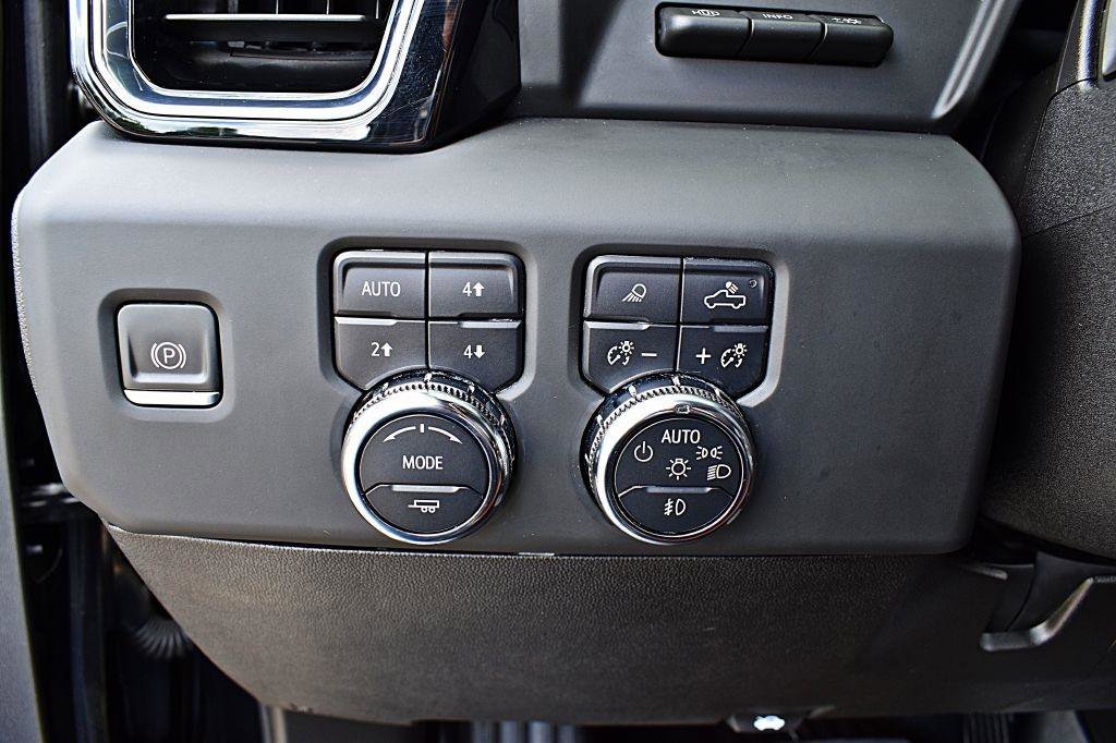 Used 2024 GMC Sierra 3500 Denali Ultimate AWD/4WD image 51