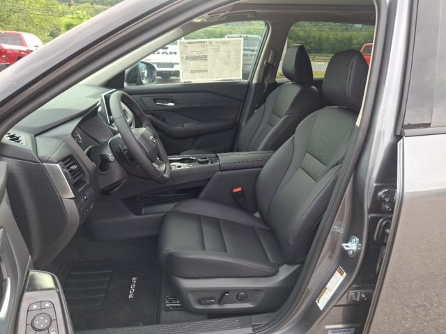 New 2026 Nissan Rogue Dark Armor AWD/4WD image 11