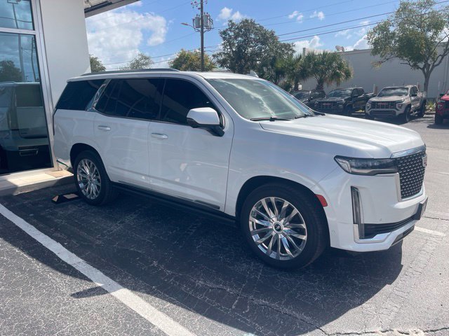 Used 2022 Cadillac Escalade Premium Luxury w/ Performance Package AWD/4WD image 3