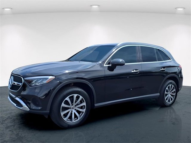 Used 2024 Mercedes-Benz GLC 300 image 2