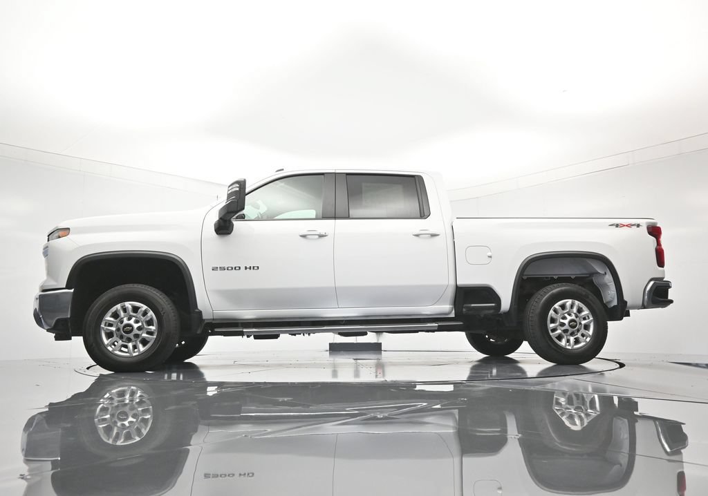 Certified 2026 Chevrolet Silverado 2500 LT AWD/4WD image 44