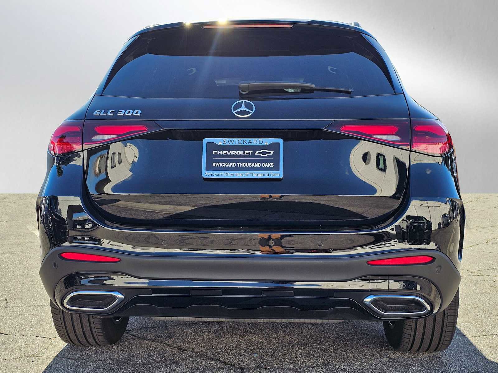 Used 2025 Mercedes-Benz GLC 300 image 4