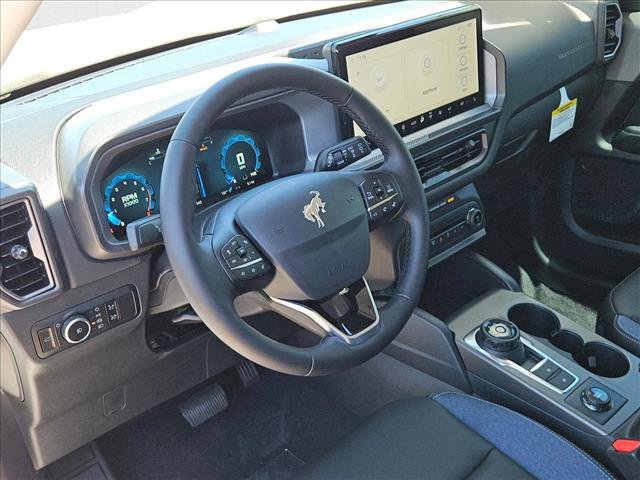 New 2025 Ford Bronco Sport Outer Banks image 3