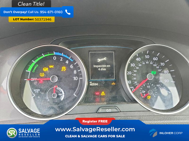 Used 2016 Volkswagen e-Golf SE w/ DC Fast Charging Package FWD image 12