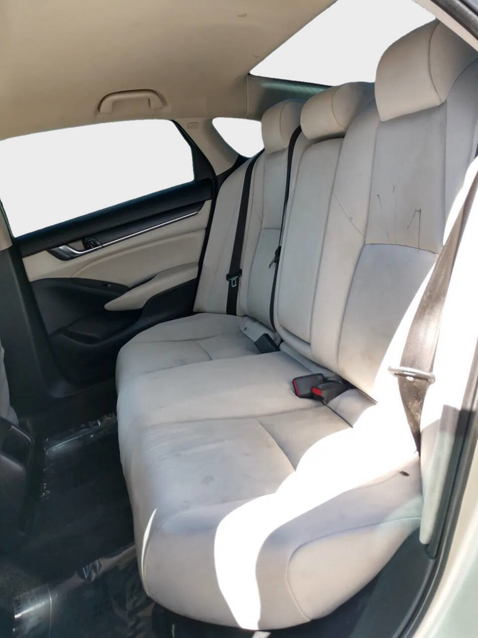 Used 2018 Honda Accord LX image 11
