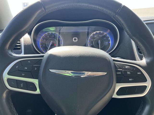 Used 2019 Chrysler 300 Touring w/ Driver Convenience Group RWD image 12