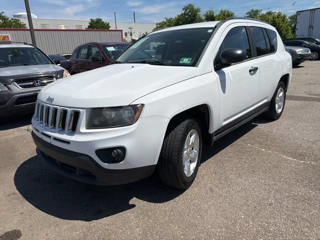 Used 2014 Jeep Compass Sport FWD image 3