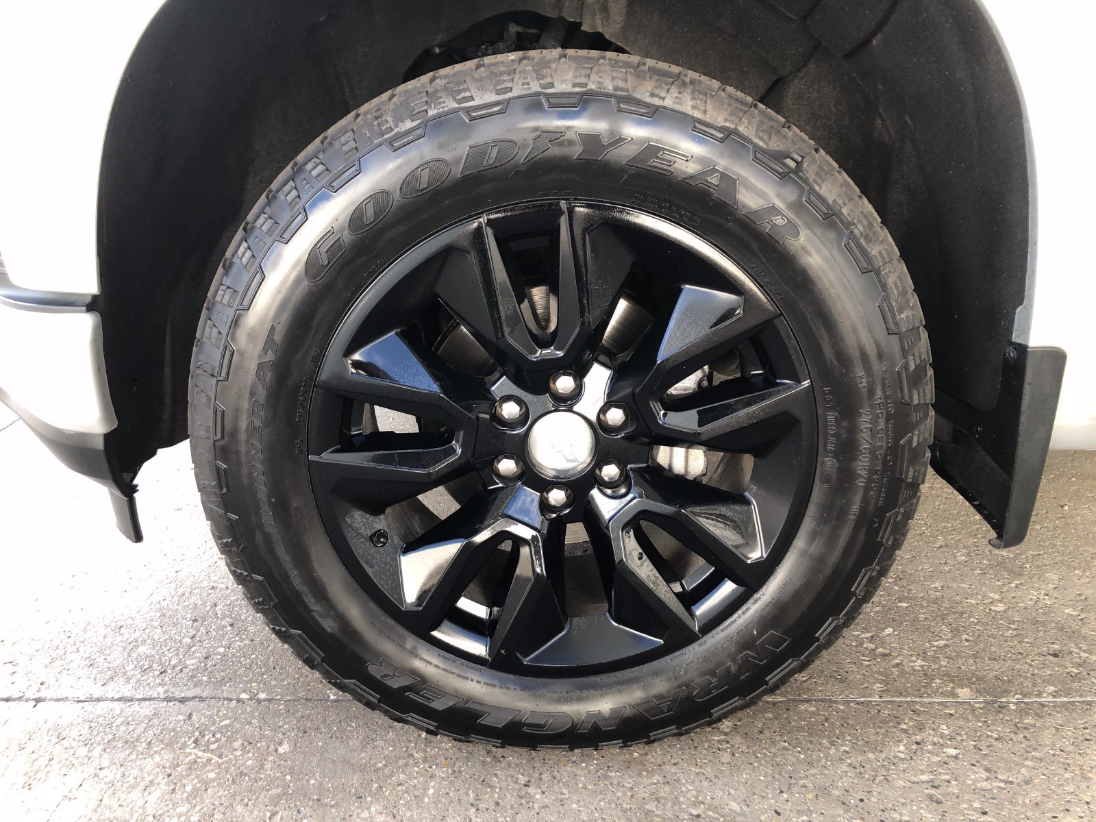 Used 2021 Chevrolet Silverado 1500 Custom AWD/4WD image 4