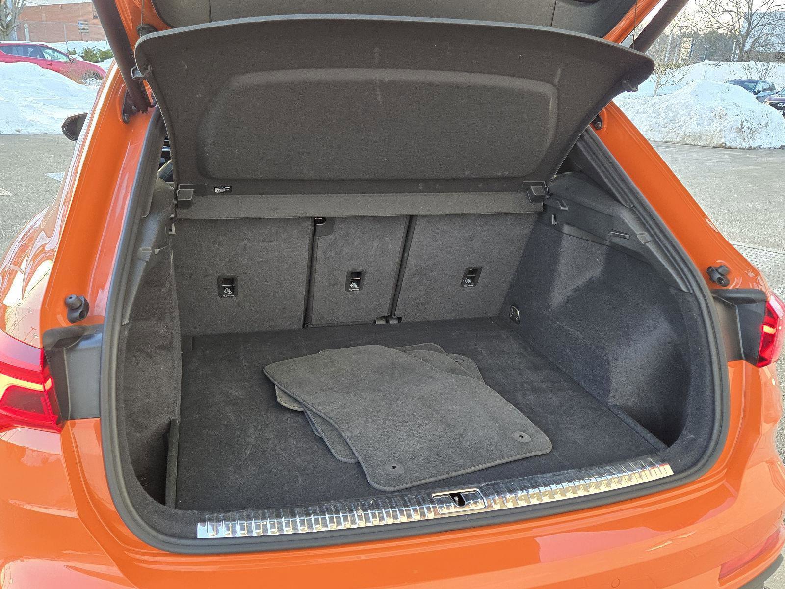 Used 2025 Audi Q3 2.0T Premium image 21