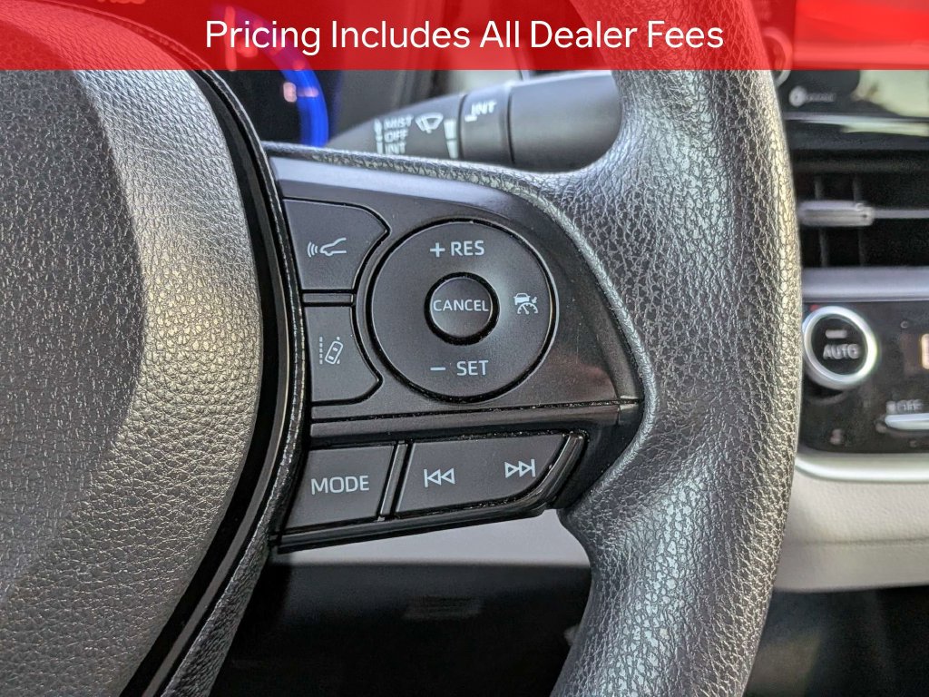 Used 2021 Toyota Corolla LE FWD image 26