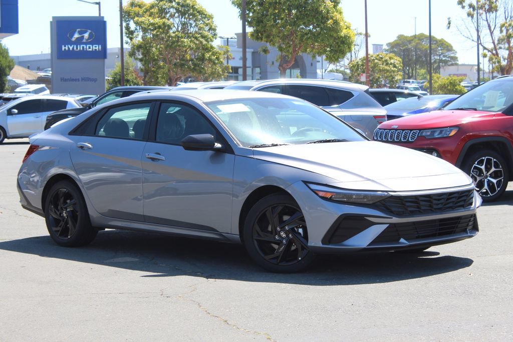 New 2026 Hyundai Elantra Sport FWD image 1