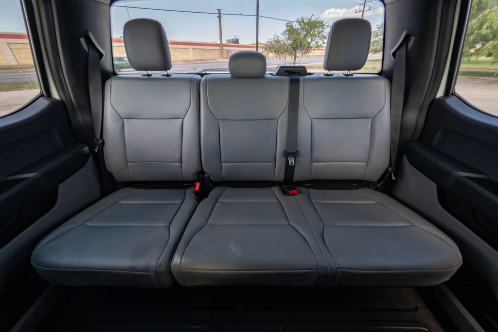 Certified 2025 Ford F250 XL AWD/4WD image 18