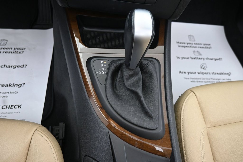 Used 2012 BMW 128i Convertible RWD image 19